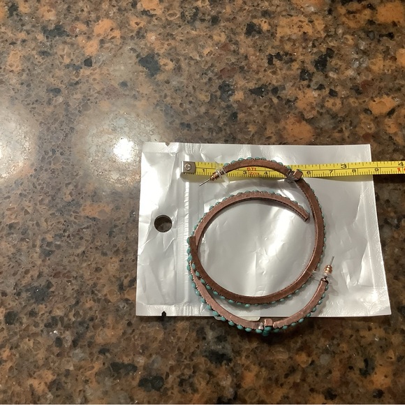 💥2/$24 or 3/$30💥 Boho western chic bronze & turquoise cross earrings. NWT - Picture 4 of 5